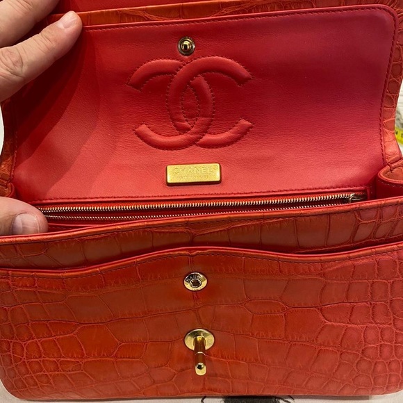 Chanel Crocodile Classic medium bag with GHW - Picture 11 of 15